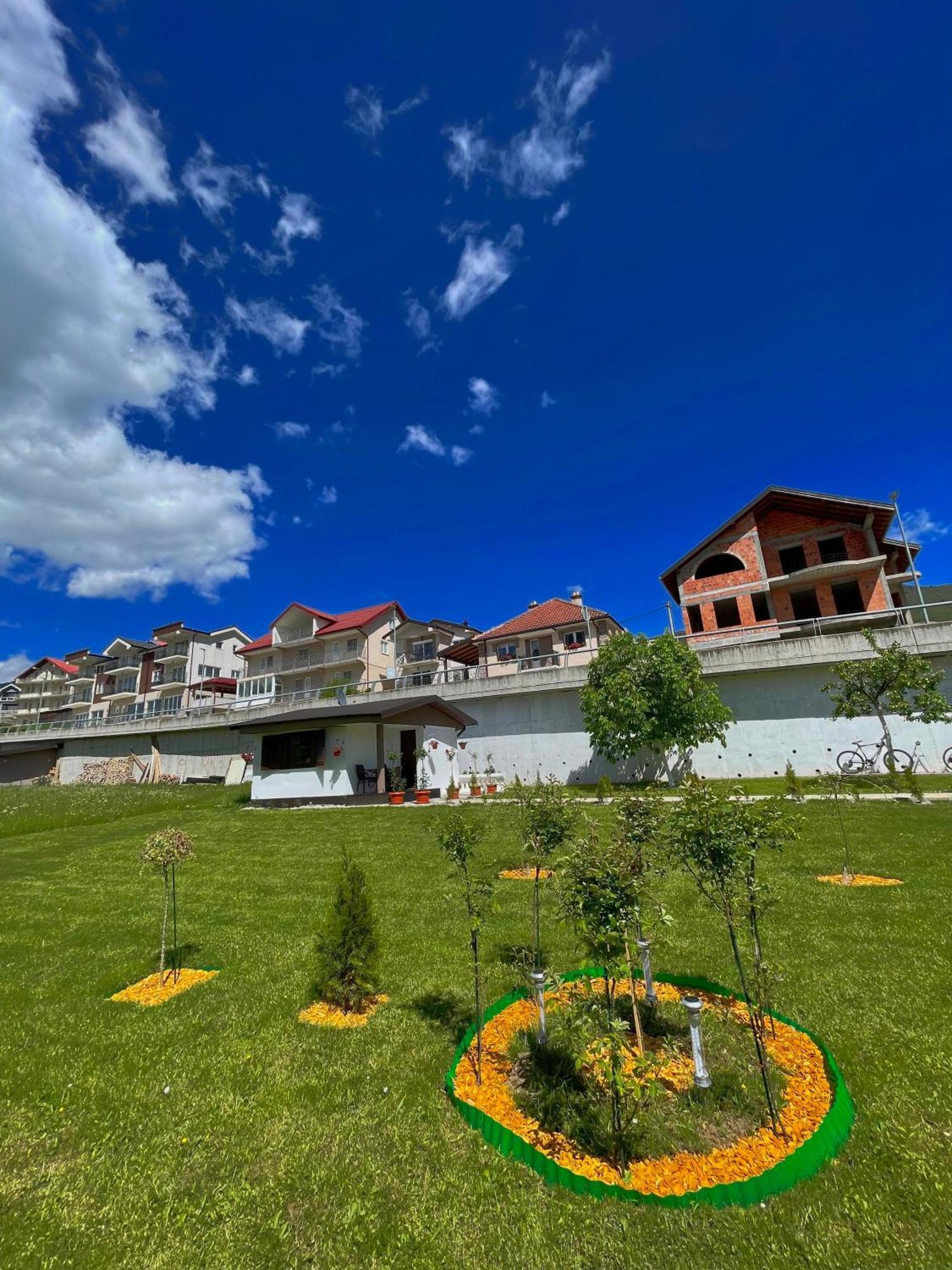 Rooms P&L Плав Экстерьер фото